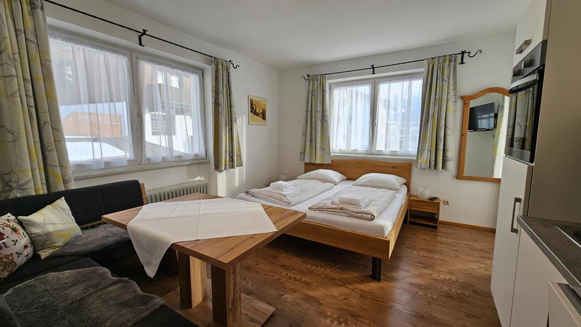 Appartement Haus Schiwelt à Kirchberg en Tyrol Extérieur photo