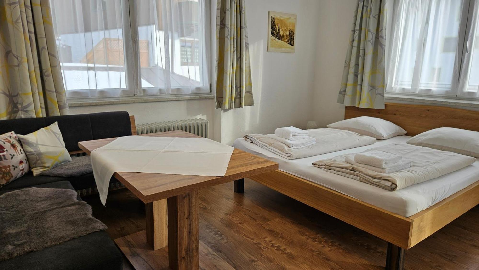 Appartement Haus Schiwelt à Kirchberg en Tyrol Extérieur photo